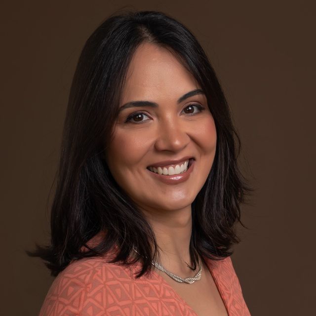 Amalia Sathler Pires, Dermatologista Belo Horizonte