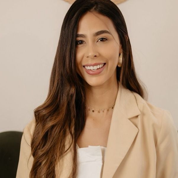 Yasmin Aguiar, Dentista Niterói