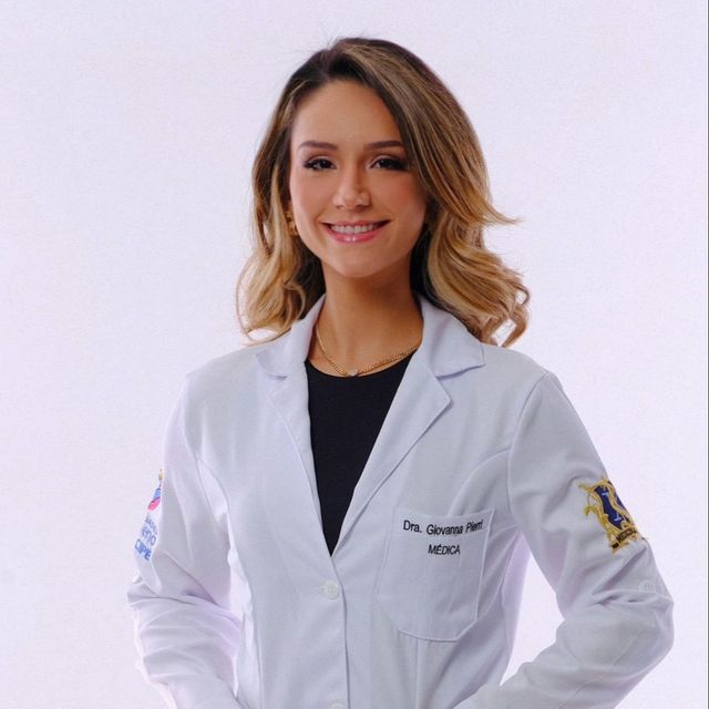 Giovanna da Cruz Pierri ., Médico clínico geral Curitiba