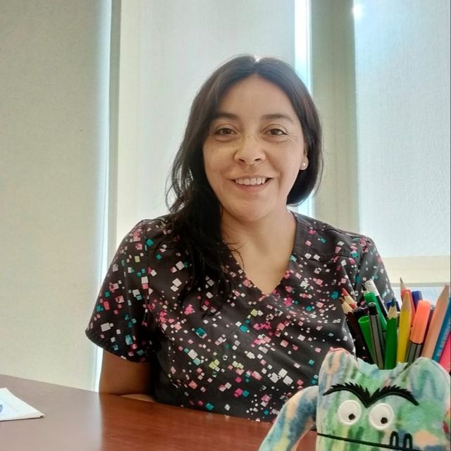 Catherine Solar Valderrama, Psicólogo Curicó