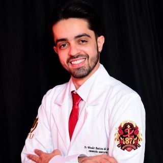 Ampliar imagem: Wender Batista de Souza, Dentista Uberlândia
