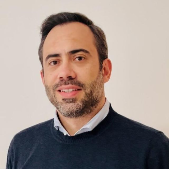 Diego Fabian Karvat Gracia, Psiquiatra Curitiba