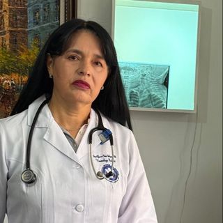 Acercar imagen: Gloria Ines Delgado Maya, Neumólogo pediátrico Pasto