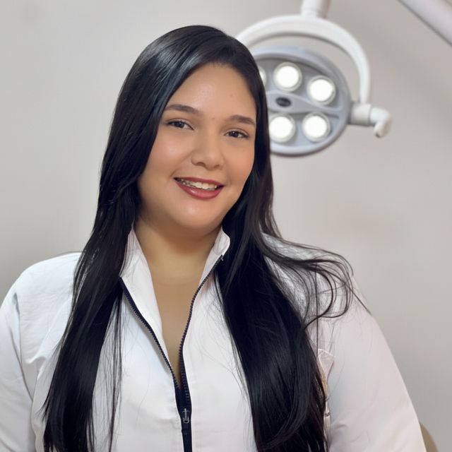 Natalia Altamar Fabregas, Odontólogo Barranquilla