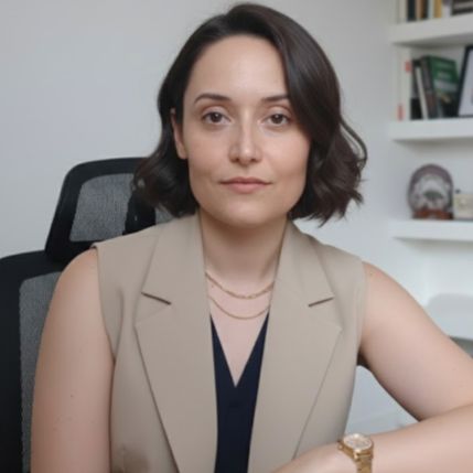 Aline Brentini Junqueira, Psicanalista Goiânia