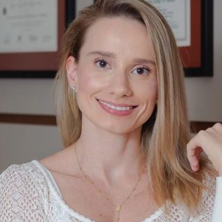 Dra. Naw-Ally Risso de Brito Krüger D'Almeida