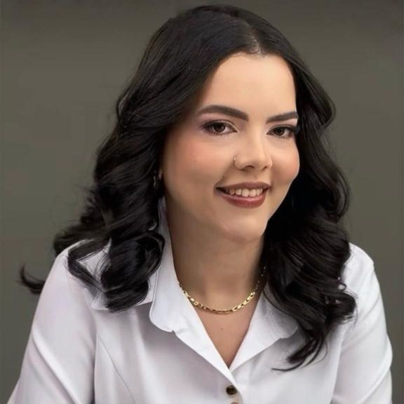 Leonora Maria Camandaroba, Dermatologista Aracaju