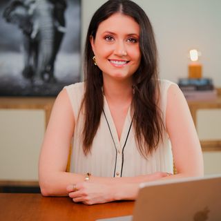 Dra. Fernanda Sinkos