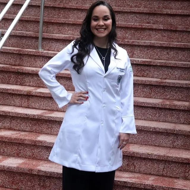 Paula Santiago Teixeira, Cardiologista São Paulo