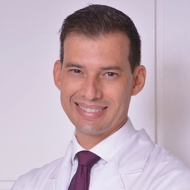 Filipe Lucatto, Oftalmologista Salvador