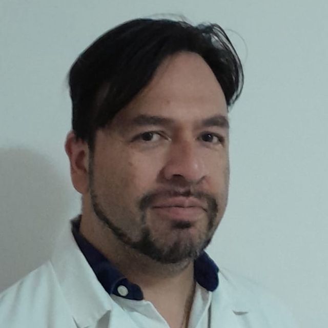 Mario Andres Meza Farias, Internista Peñaflor