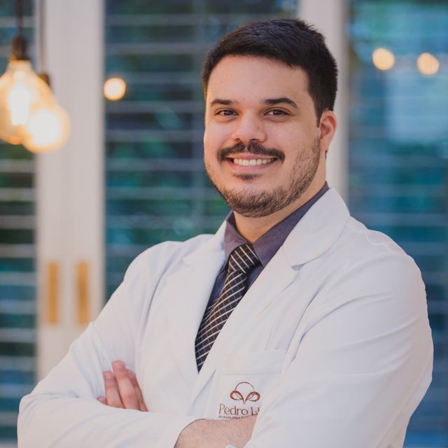 Pedro Lins, Ginecologista Recife