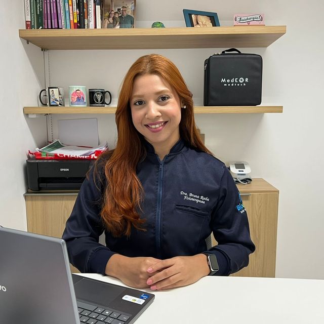 Bruna Manuella  Rocha Santos , Fisioterapeuta Maceió