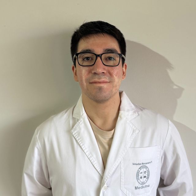 Sebastián  Manzanares Pinto, Médico general Antofagasta