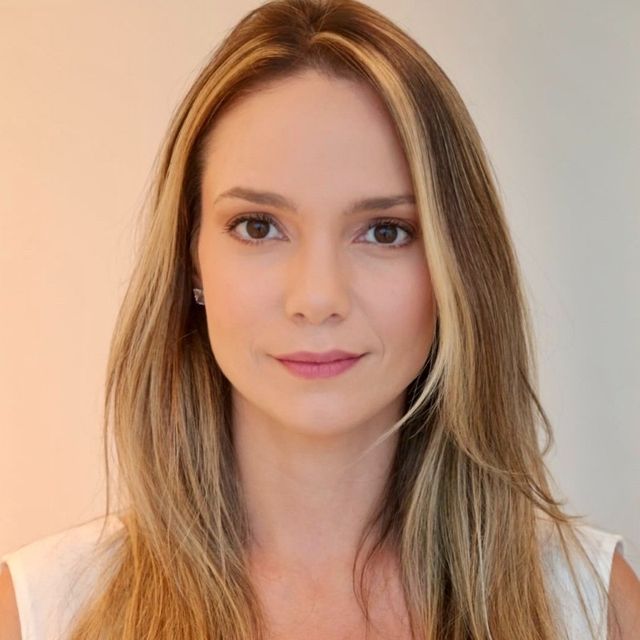 Camila Pagotti Simoes Plens, Hematologista Vitória