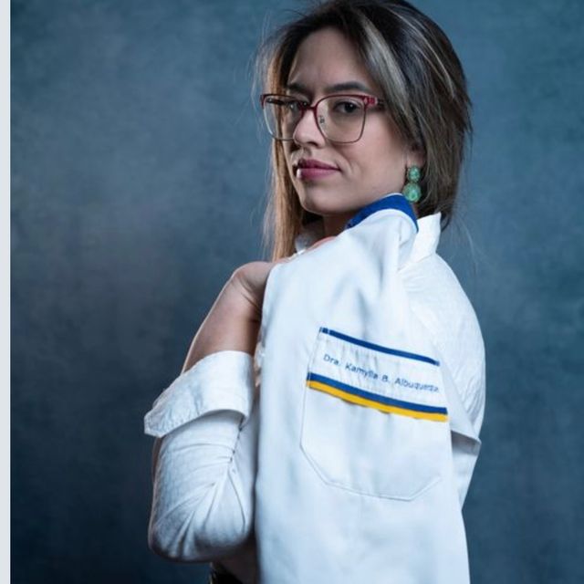 Kamylla Bueno de Albuquerque , Dentista Curitiba