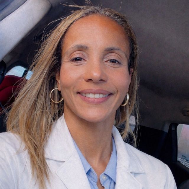 Nádia Cristina de Oliveira, Fisioterapeuta São Paulo