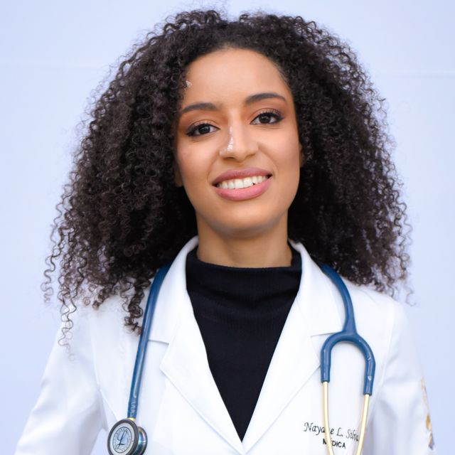 Nayane Lopes Silva, Médico clínico geral Campo Mourão