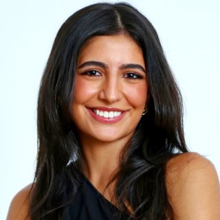 Luiza Jervasio Silva, Dentista Curitiba