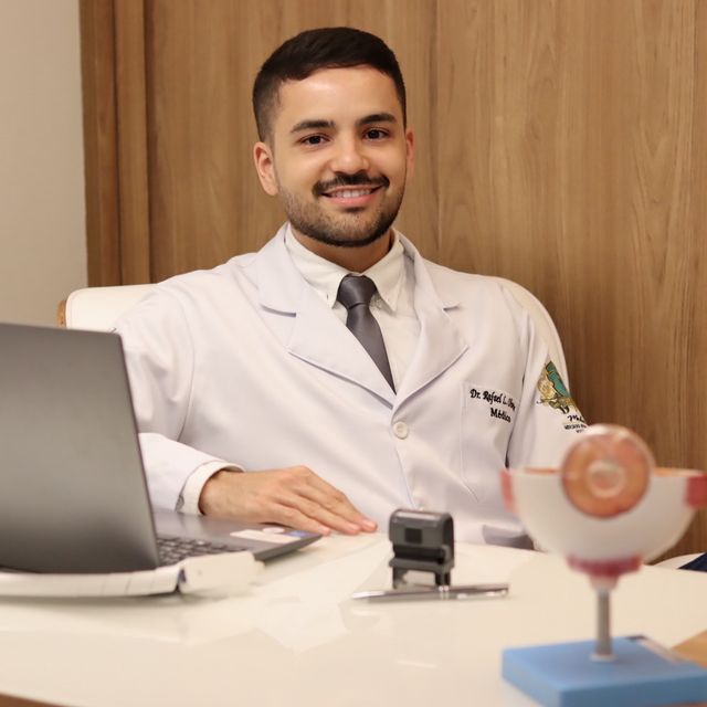 Rafael Leite De Oliveira, Oftalmologista Belo Horizonte