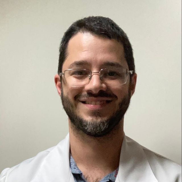 Leonardo Pádua, Médico clínico geral Rio de Janeiro