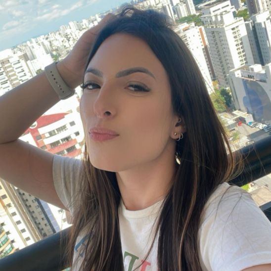 Larissa Berbel Buscariolo da Silva, Especialista em Biomedicina São Paulo