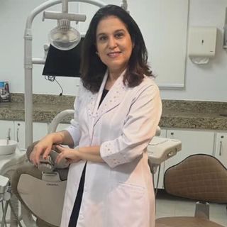 Gisela Corrêa de Queiroz, Dentista Brasília