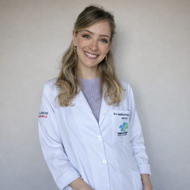 Natália  Ponzio Pagliuso, Cirurgião pediátrico Campinas