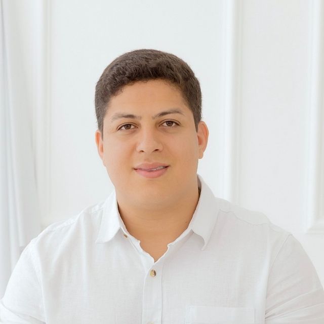 Lucas Lucena, Ortopedista - Traumatologista Campo Grande