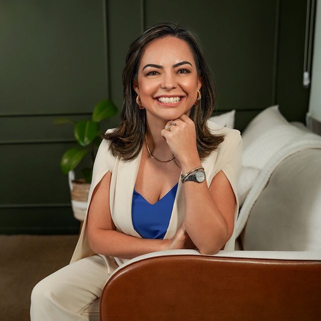 Isabelle Dallarmi Cunningham, Psiquiatra Brasília