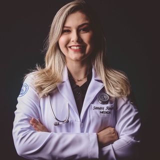 Samara Kunrath, Especialista em Clínica Médica João Pessoa