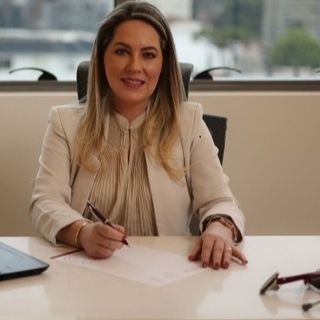 Ampliar imagem: Elaine Cristina Pedroso Pfitscher, Cardiologista Curitiba