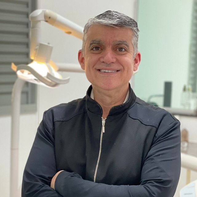 Marcelo  Gomes Martins, Dentista Goiânia