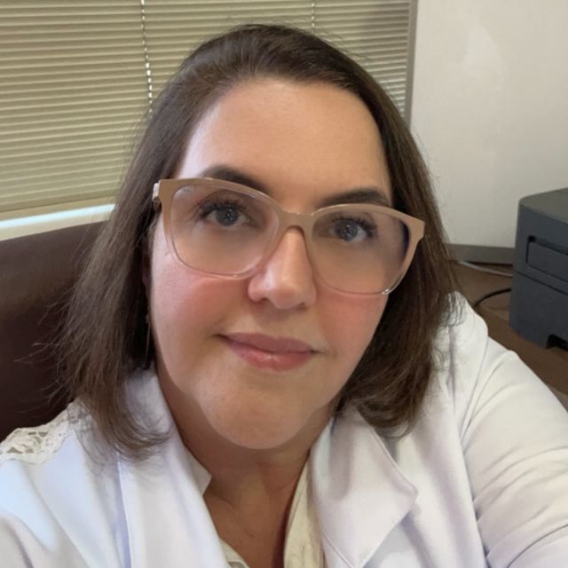 Tâmea Aparecida Linhares Pôssa, Infectologista Serra