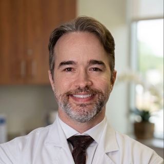 Dr. Fernando Alcântara