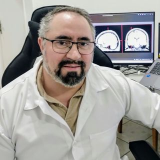 Marcelo Volpe Coelho, Neurologista Santos