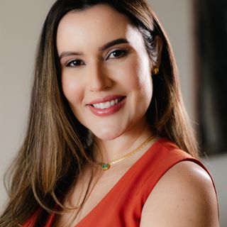 Ampliar imagem: Maria  Eugênia Fernandes, Dermatologista Salvador