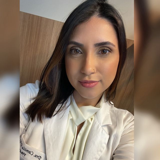 Camila Del- Rey Oliveira, Médico de família Salvador