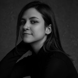 Dra. Thaís  Barbosa