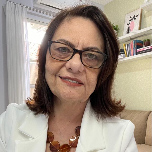 Cristiane Ribeiro, Terapeuta complementar Bauru