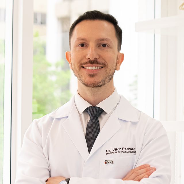 Vitor Bernardes Pedrozo, Ortopedista - Traumatologista Porto Alegre