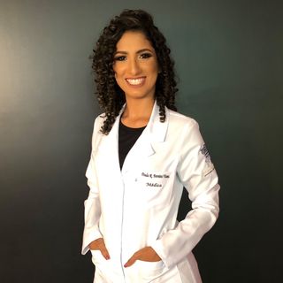 Paula Viana, Especialista em Clínica Médica Belo Horizonte