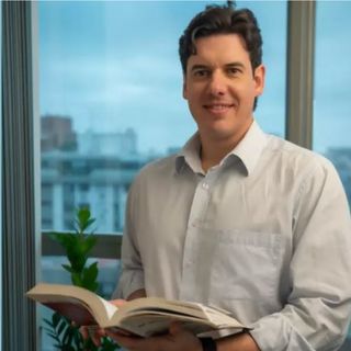 Ampliar imagem: Lucas Velo, Psicólogo Porto Alegre