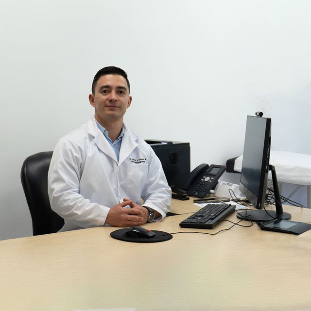 Óscar Osorio Mesa, Otorrinolaringólogo Manizales