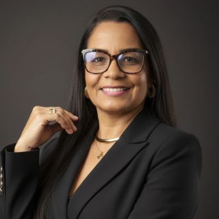 Dra. Patrícia de Barros