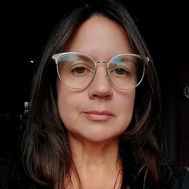 Ana Kolesza, Psicólogo Volta Redonda