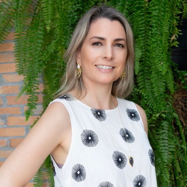 Silvana Wedderhoff Ceschim, Dermatologista Curitiba