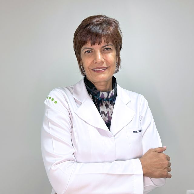 Marcia Barbosa da Cunha Lima, Oftalmologista Uberlândia