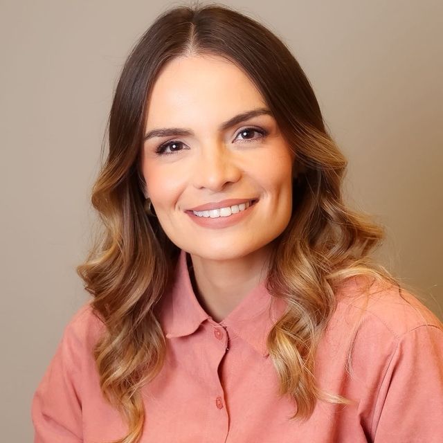 Thatiane  Mendonça, Endocrinologista Santos