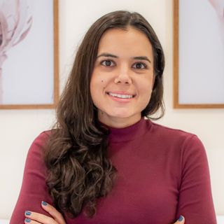 Agnes Aline Ferreira, Psiquiatra Lavras